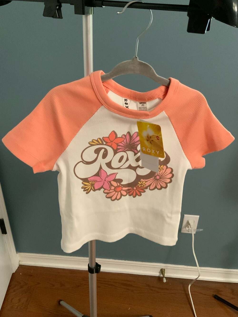 Roxy Bouquet Graphic Raglan Baby Tee Girls Size 7 White